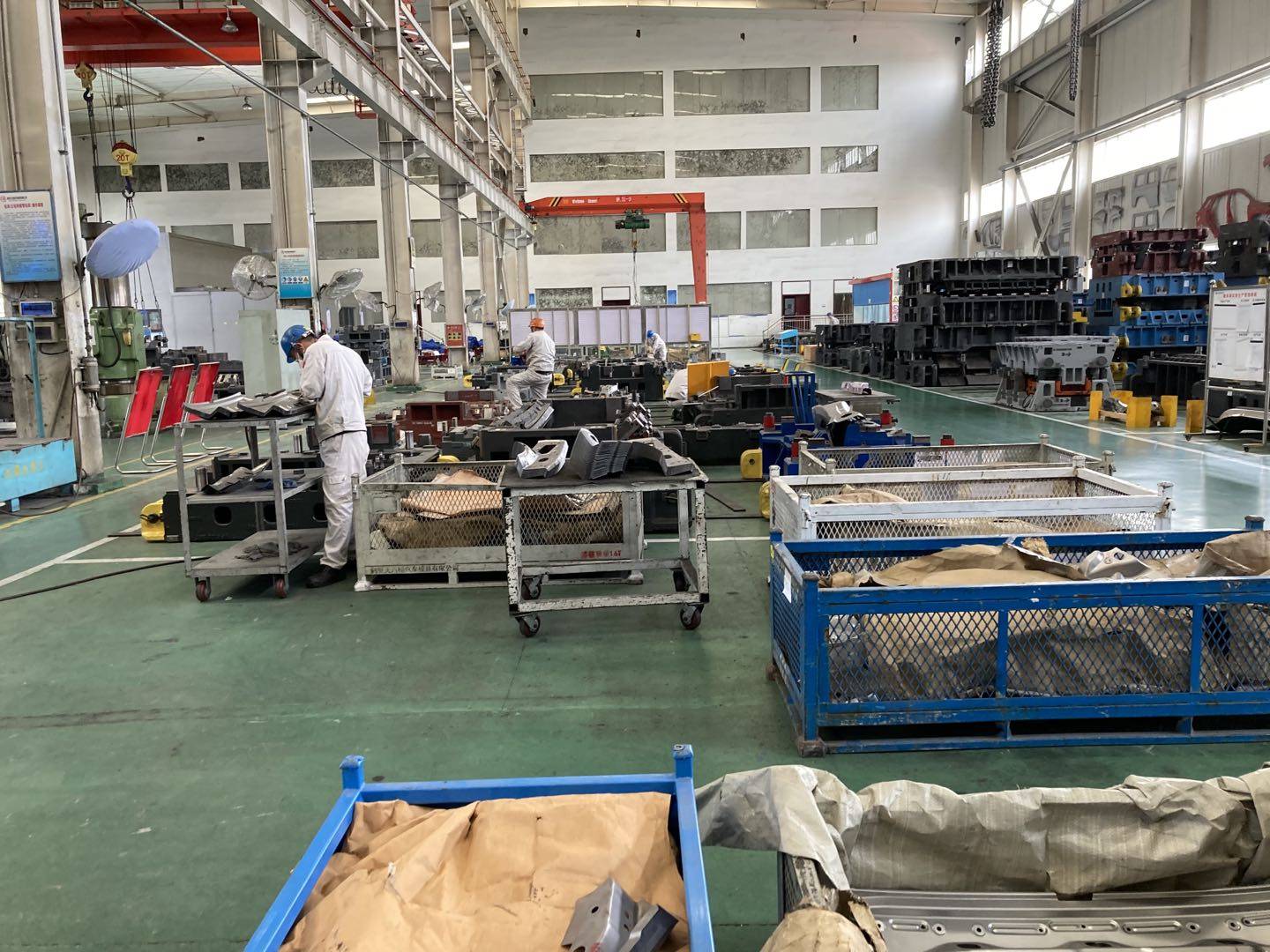汽車配件加工廠勞保鞋的穿用指南 守護(hù)安全的每一步